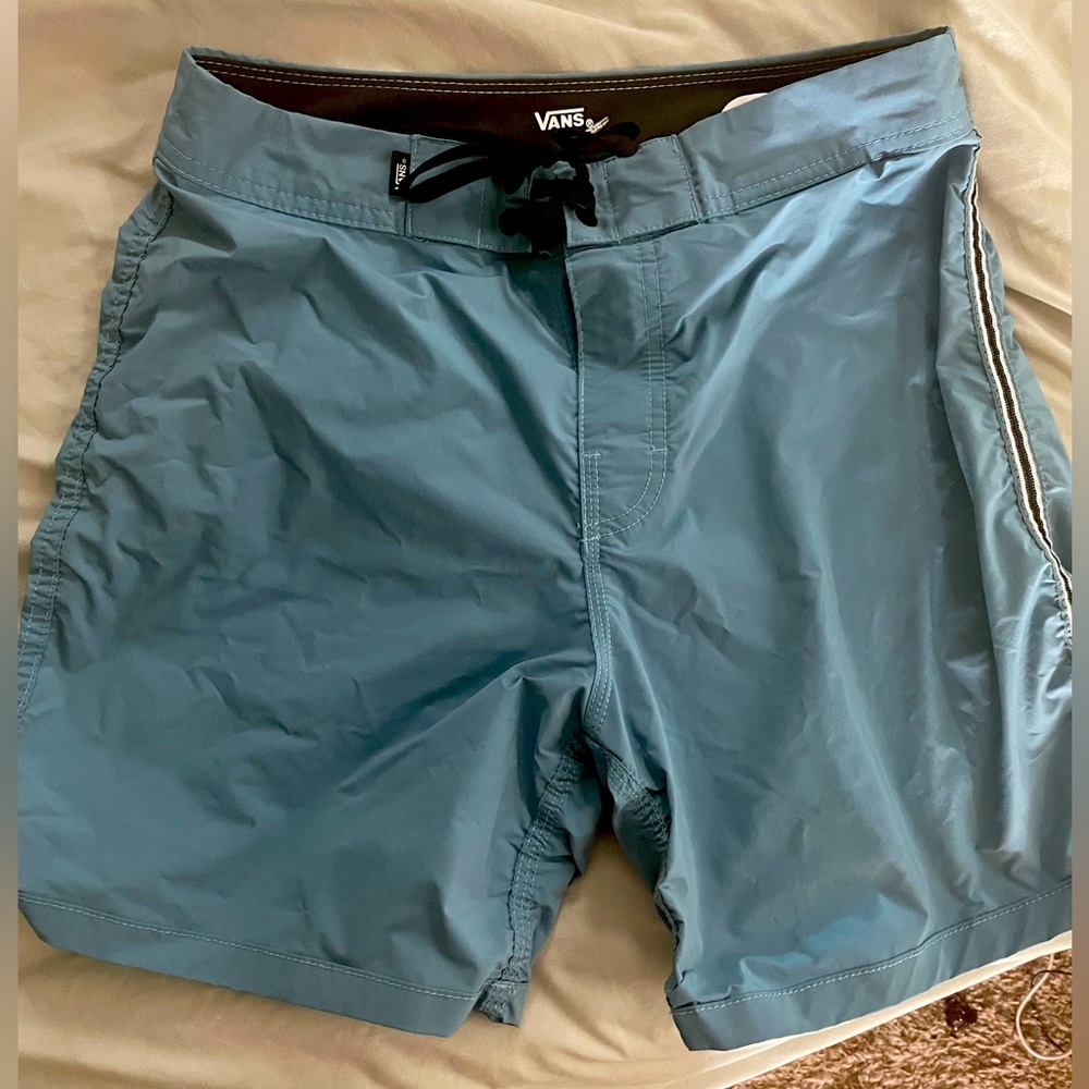 28 waist vans, swimming trunks